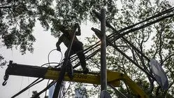 Pembenahan Kabel Udara Jalan Buahbatu Selesai Akhir Oktober 1 Pembenahan Kabel Udara Jalan Buahbatu Selesai Akhir Oktober