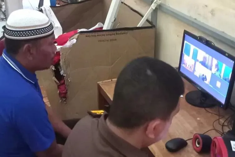 Ayah Farel Prayoga Divonis 4 Bulan Penjara dalam Kasus Judi Online Banyuwangi 1 Ayah Farel Prayoga Divonis 4 Bulan Penjara dalam Kasus Judi Online Banyuwangi