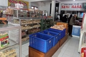 Butuh Rekomendasi Oleh-Oleh di Pacitan? Ini 5 Pilihan Terbaik yang Wajib Dikunjungi! 21 Butuh Rekomendasi Oleh-Oleh di Pacitan? Ini 5 Pilihan Terbaik yang Wajib Dikunjungi!