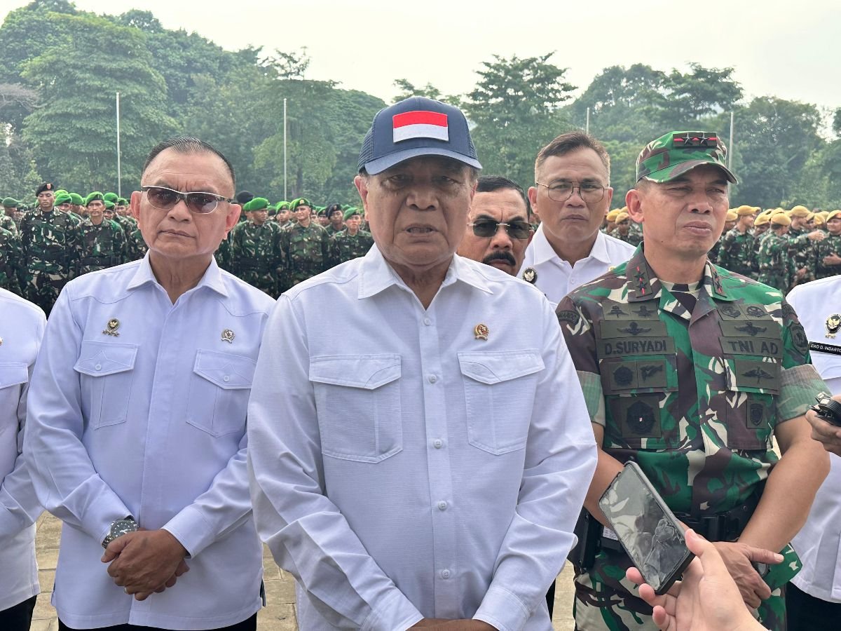 Satu Tahun Presiden Prabowo-Gibran, Djamari Chaniago: Keamanan Terkendali dan MBG Menjangkau Jutaan Siswa 1 Satu Tahun Presiden Prabowo-Gibran, Djamari Chaniago: Keamanan Terkendali dan MBG Menjangkau Jutaan Siswa