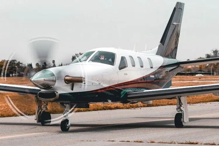 DKPP Jatuhkan Sanksi Peringatan Keras kepada Ketua dan Anggota KPU Terkait Sewa Jet Pribadi, Pemohon Sebut Tak Beri Efek Jera 1 DKPP Jatuhkan Sanksi Peringatan Keras kepada Ketua dan Anggota KPU Terkait Sewa Jet Pribadi, Pemohon Sebut Tak Beri Efek Jera