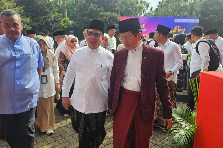 Kado Hari Santri, Kemenag Rekonstruksi 25 Pesantren Jamaah Islaimiyah, yang Dulu Ingin Mendirikan Negara Islam 1 Kado Hari Santri, Kemenag Rekonstruksi 25 Pesantren Jamaah Islaimiyah, yang Dulu Ingin Mendirikan Negara Islam