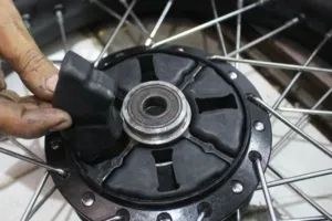 Mengapa Tidak Boleh Menggunakan Karet Nap Gir Murah di Motor Bekasmu 1 Mengapa Tidak Boleh Menggunakan Karet Nap Gir Murah di Motor Bekasmu