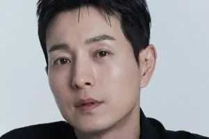 Jung Sung Il Umumkan Perceraian Setelah 9 Tahun Menikah