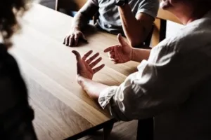 10 Frasa yang Membuat Orang Merasa Dihargai, Menurut Psikologi 1 10 Frasa yang Membuat Orang Merasa Dihargai, Menurut Psikologi