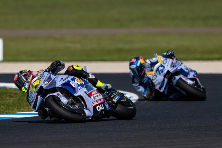 Hasil FP1 MotoGP Malaysia 2025: Hujan Landa Sepang, Fermin Aldeguer Terbaik 1 Hasil FP1 MotoGP Malaysia 2025: Hujan Landa Sepang, Fermin Aldeguer Terbaik