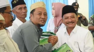Peringatan Hari Santri: Pemkab Banyuwangi Berikan Insentif untuk Ribu Guru Ngaji 8 Peringatan Hari Santri: Pemkab Banyuwangi Berikan Insentif untuk Ribu Guru Ngaji