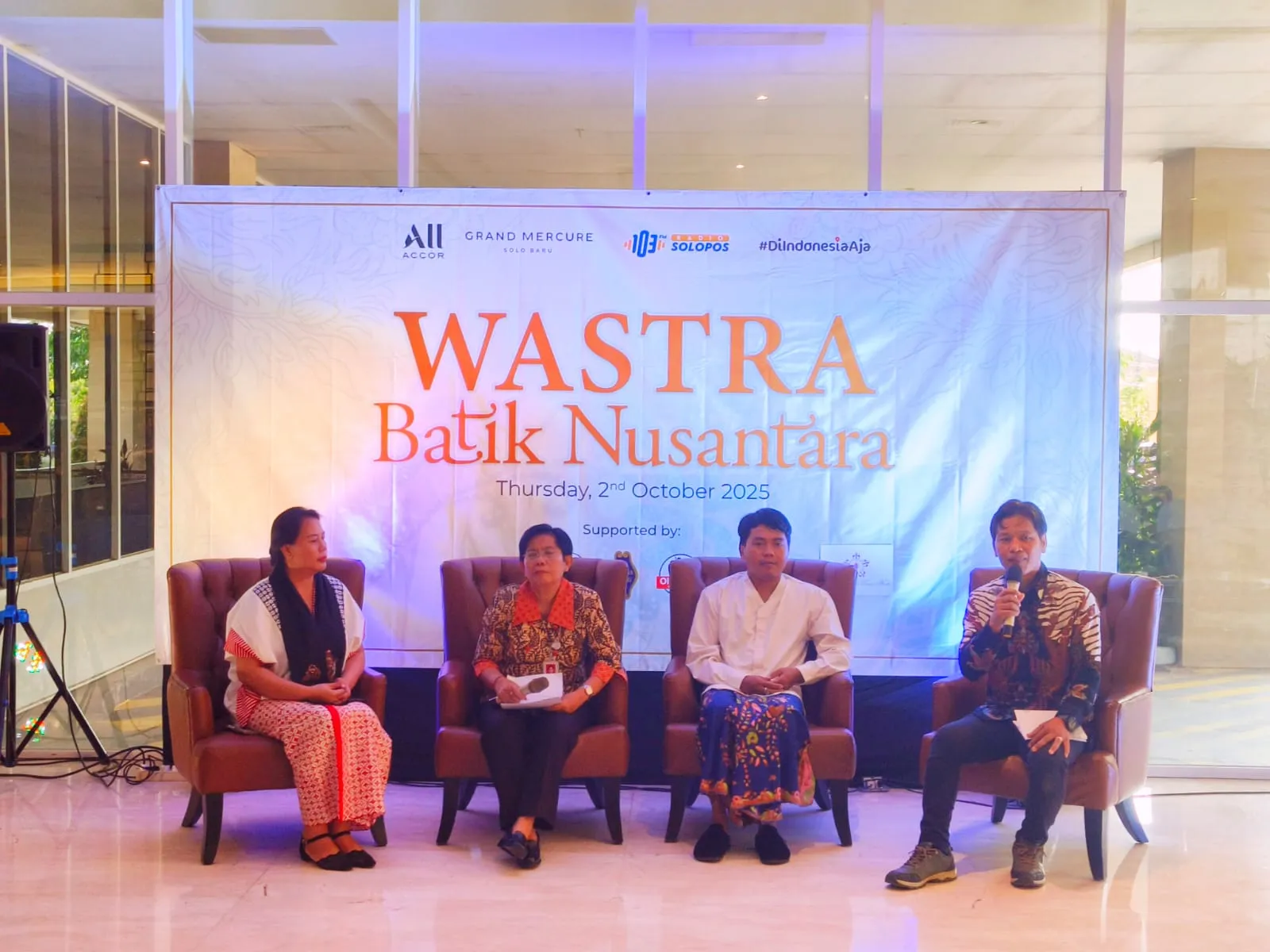 Grand Mercure Solo Baru Rayakan Hari Batik Nasional 2025 dengan Tema “Wastra Batik Nusantara”