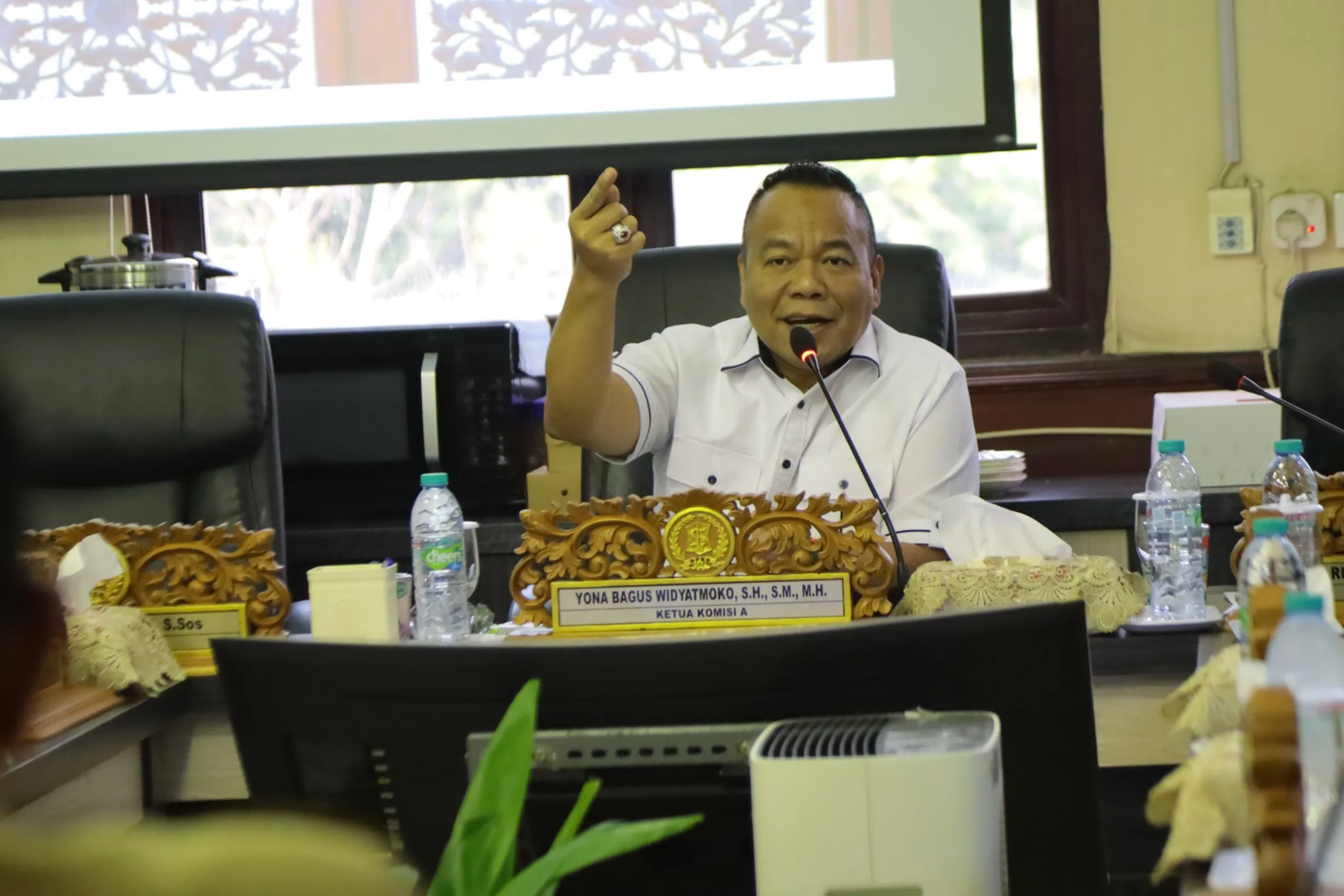 Komisi A DPRD Surabaya Desak Pemkot Tinjau Ulang Skema Bantuan Pendidikan 2026 1 Komisi A DPRD Surabaya