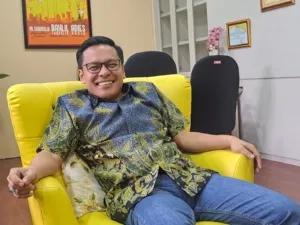 Adies Kadir Dihantam Isu Politik, Arif Fathoni: Rakyat Tahu Siapa yang Benar-Benar Bekerja 10 Arif fathoni DPRD Surabaya