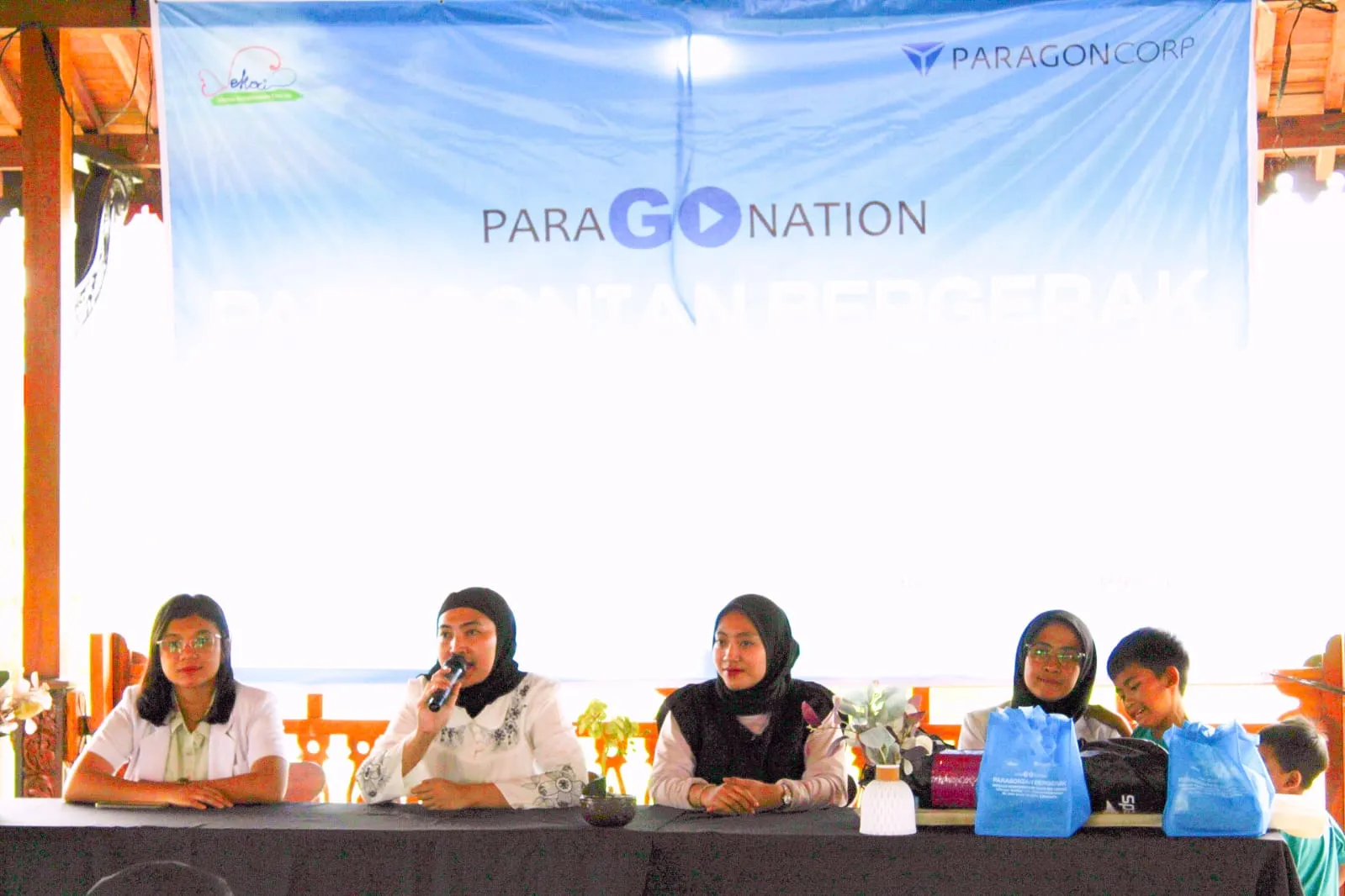 Paragon dan SEKOCI Gerakkan Ibu-Ibu Surakarta: Sehatkan Ibu Bahagiakan Balita 1 Paragon dan SEKOCI Gerakkan Ibu-Ibu Surakarta: Sehatkan Ibu Bahagiakan Balita