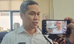 Dr Akmarawita kadir KOMISI D DPRD Surabaya