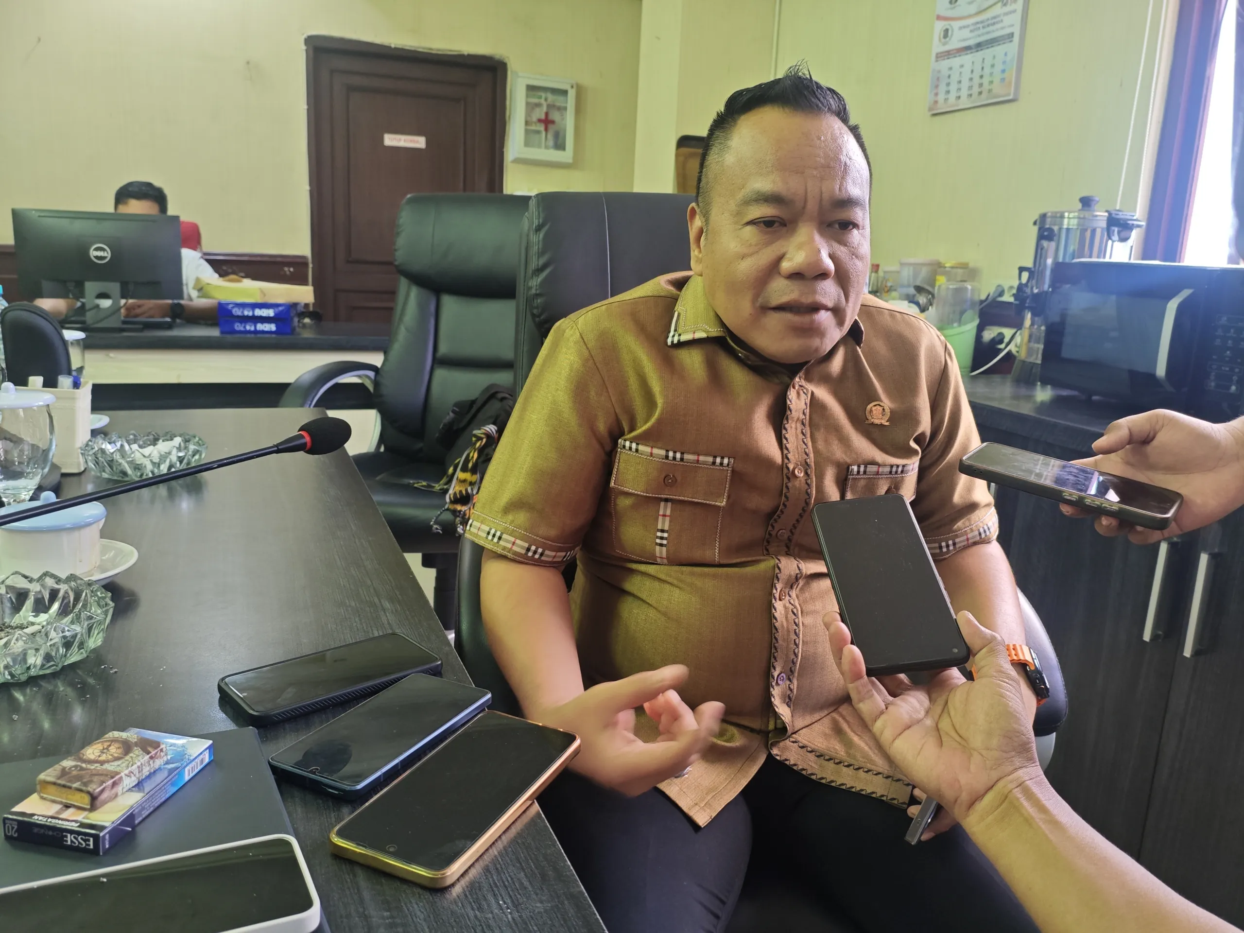 Tamparan untuk Pemkot, Bukan Prestasi: Cak Yebe Soroti Razia Prostitusi di Benowo 1 Cak YeBe Komisi A DPRD Surabaya