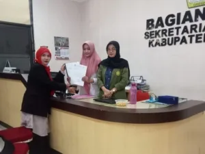 Anggaran Kecil, Realisasi Besar Harapan: SDN 112 Metatu Tunggu Respons Pemkab Gresik 8 Anggaran Kecil, Realisasi Besar Harapan: SDN 112 Metatu Tunggu Respons Pemkab Gresik