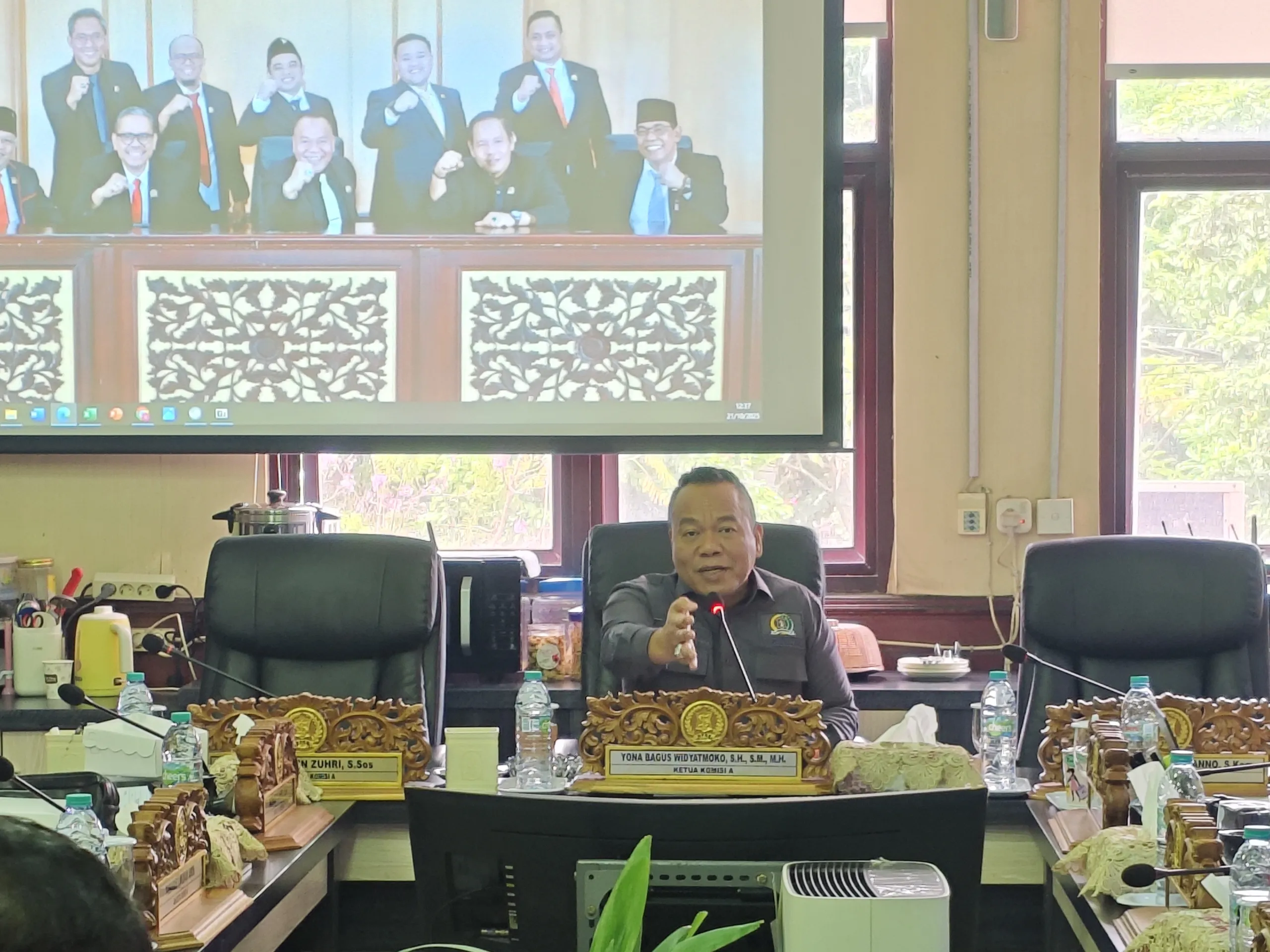 Komisi A DPRD Surabaya Tekankan Pembinaan SDM Satpol PP dalam Pembahasan APBD 2026 1 Komisi A DPRD Surabaya