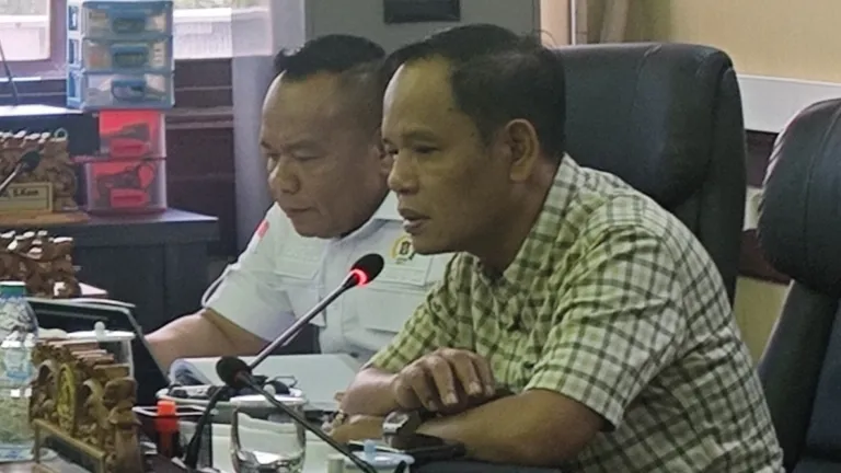 Sumpah pemuda PDIP , DPRD Surabaya , Syaifuddin Zuhri