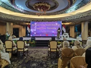Pemkot Surabaya Gandeng dr. Aisah Dahlan, Edukasi ASN Cegah Toxic Parenting dan Tekan Perceraian 1 Pemkot Surabaya Gandeng dr. Aisah Dahlan