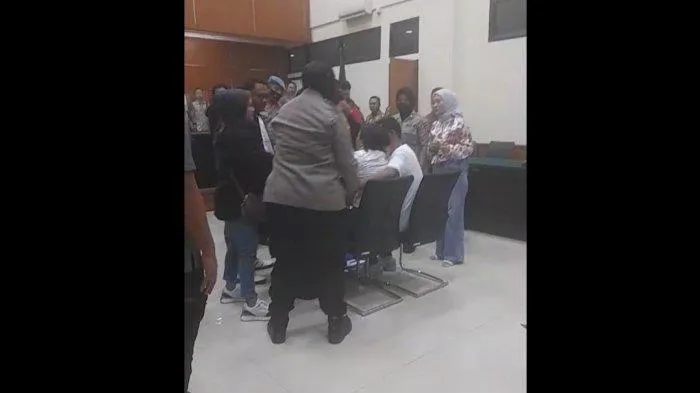 Nikita Mirzani Hadapi Hukuman 11 Tahun, Ini Kondisi Sebelum Sidang Vonis di PN Jaksel 1 Nikita Mirzani Hadapi Hukuman 11 Tahun, Ini Kondisi Sebelum Sidang Vonis di PN Jaksel