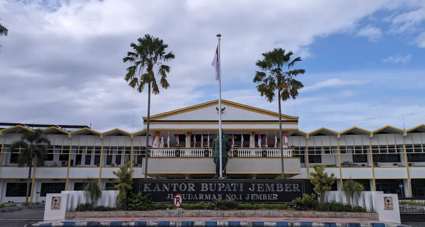 Peningkatan Kualitas Pelayanan Administrasi Kependudukan di Tingkat Desa 1 Pemkab Jember