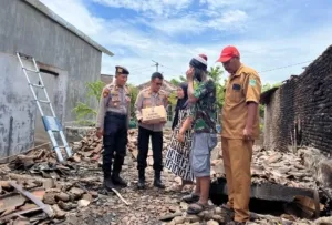 Polres Pasuruan Salurkan Bantuan untuk Korban Kebakaran di Rembang