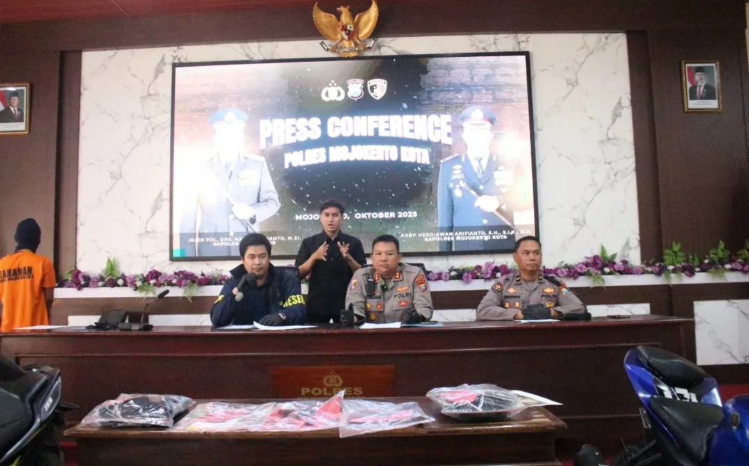 Polres Mojokerto Kota Berhasil Ungkap Curanmor Dua Tersangka dan 4 Unit Motor Diamankan 1 Polres Mojokerto Kota Berhasil Ungkap Curanmor Dua Tersangka dan 4 Unit Motor Diamankan