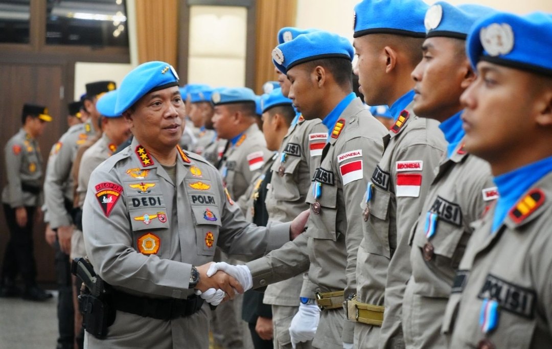 Wakapolri Pimpin Upacara Purna Tugas 139 Personel Kontingen Garuda Bhayangkara, Tegaskan Komitmen Indonesia Dukung Perdamaian Dunia 1 Wakapolri Pimpin Upacara Purna Tugas 139 Personel Kontingen Garuda Bhayangkara, Tegaskan Komitmen Indonesia Dukung Perdamaian Dunia