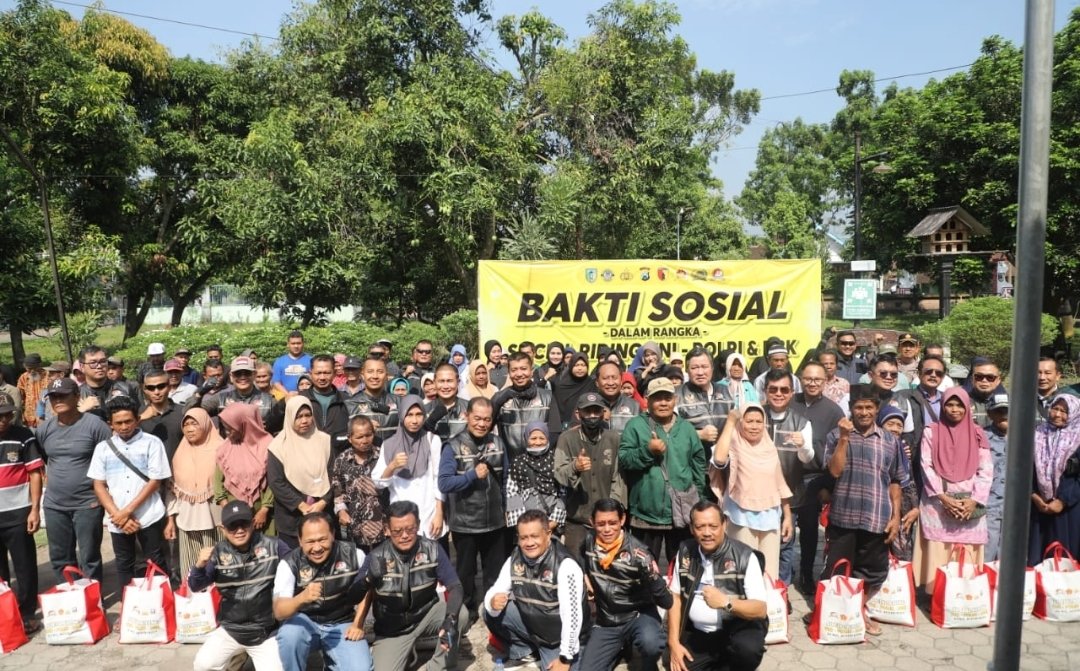 Social Riding : Polres Kediri dan Komunitas DBK Jelajah Desa Sambil Berbagi untuk Warga 1 Social Riding : Polres Kediri dan Komunitas DBK Jelajah Desa Sambil Berbagi untuk Warga