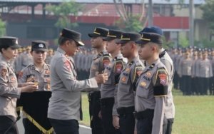 Kapolda Jatim Lepas 79 Personel Pamapta Maksimalkan Pelayanan Terpadu di Jajaran Polres 1 Kapolda Jatim Lepas 79 Personel Pamapta Maksimalkan Pelayanan Terpadu di Jajaran Polres