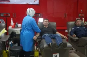 Sambut Hari Jadi ke-74 Humas Polri, Polres Pelabuhan Tanjung Perak Gelar Aksi Donor Darah 9 Sambut Hari Jadi ke-74 Humas Polri, Polres Pelabuhan Tanjung Perak Gelar Aksi Donor Darah