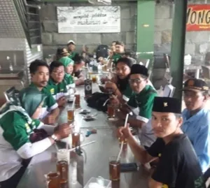 Relawan Benteng Pemenangan Khofifah (BPK) Layangkan Mosi Tidak Percaya pada Khofifah: "Kami Hanya Dipakai Saat Pilkada" 6 Relawan Benteng Pemenangan Khofifah (BPK) Layangkan Mosi Tidak Percaya pada Khofifah: “Kami Hanya Dipakai Saat Pilkada”
