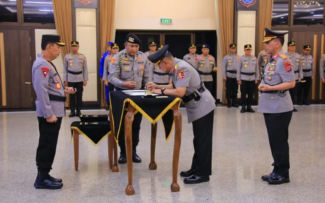 Kapolri Pimpin Sertijab Sejumlah Pejabat Tinggi Polri, Tegaskan Komitmen Penguatan Kinerja dan Regenerasi Kepemimpinan