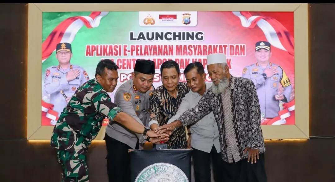 Polres Jombang Launching Aplikasi E-Pelayanan Masyarakat dan WhatsApp Center ‘Lapor Pak Kapolsek 1 Polres Jombang Launching Aplikasi E-Pelayanan Masyarakat dan WhatsApp Center ‘Lapor Pak Kapolsek
