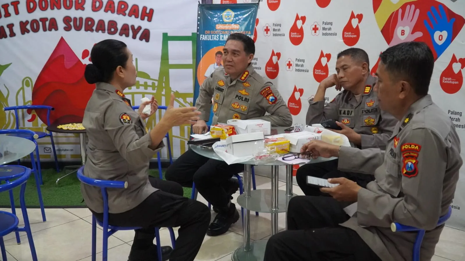 Polrestabes Surabaya Gelar Donor Darah Sambut HUT Humas Polri ke-74 1 Polrestabes Surabaya Gelar Donor Darah Sambut HUT Humas Polri ke-74