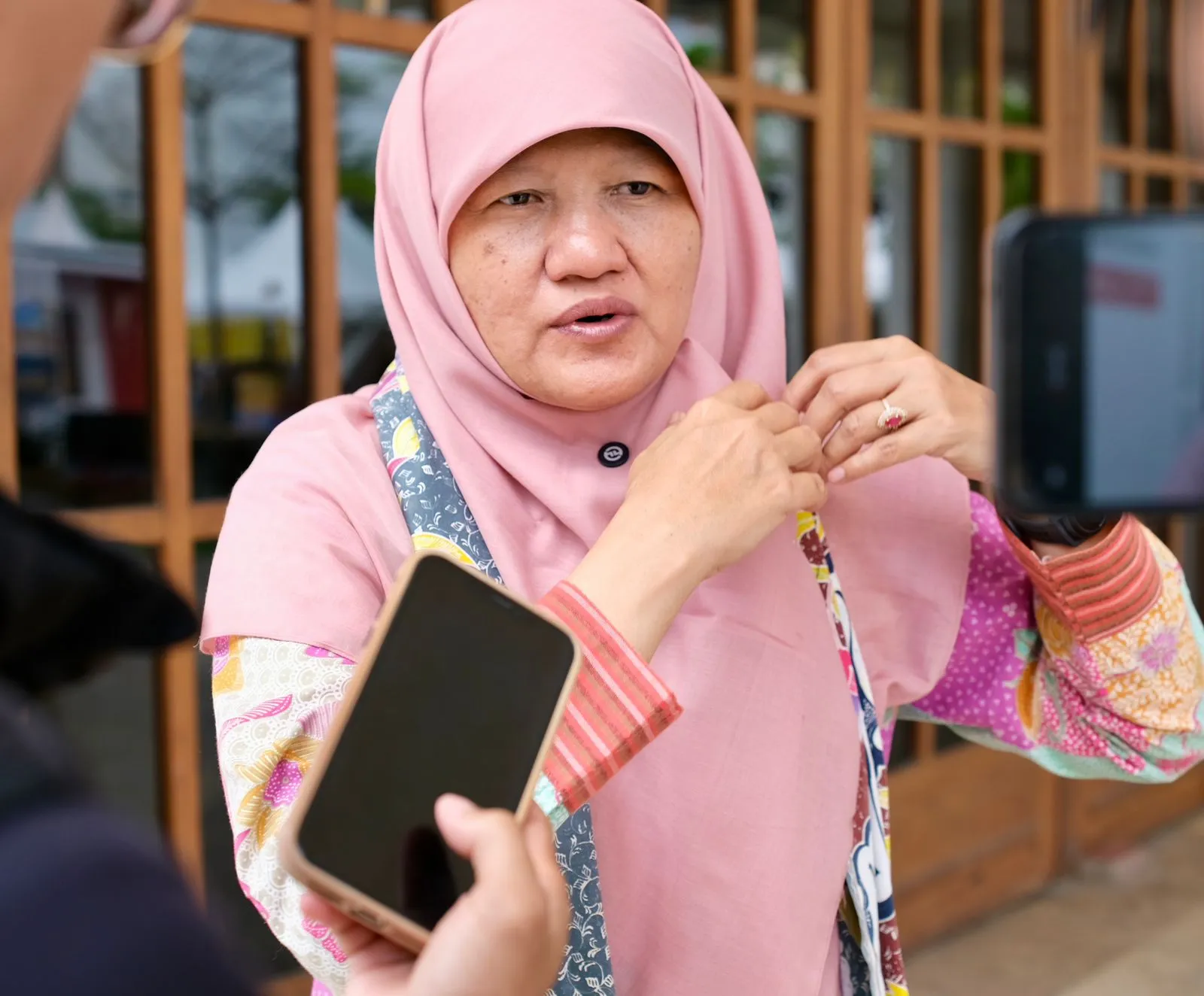 DPR RI Sentil Pemkot Surabaya: Jangan Tunggu Viral Dulu Baru Bergerak! 1 DPR RI