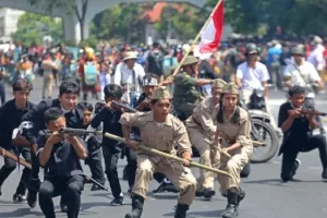 Surabaya Heroic Days 2025: Parade Juang hingga Konser Rock Meriahkan Bulan Pahlawan 1 Surabaya Heroic Days 2025: Parade Juang hingga Konser Rock Meriahkan Bulan Pahlawan