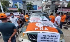 massa pna kubu tiyong melakukan aksi di kanwil kemenkumham aceh rabu 222022