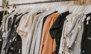 Pakaian Bekas Impor Ilegal Dimusnahkan, Menkeu Purbaya: Saya Nggak Dapat Duit 9 Pakaian Bekas Impor Ilegal Dimusnahkan, Menkeu Purbaya: Saya Nggak Dapat Duit