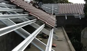 penutup atap rangka baja ringan 300x225 1