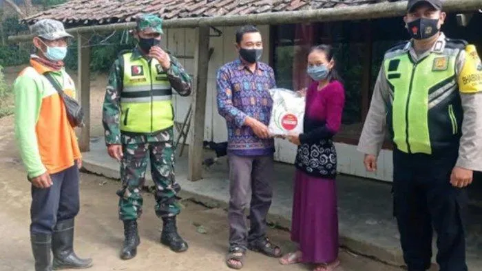Bantuan Beras Polres Tulungagung untuk Pondok Pesantren di Tulungagung 1 Bantuan Beras Polres Tulungagung untuk Pondok Pesantren di Tulungagung