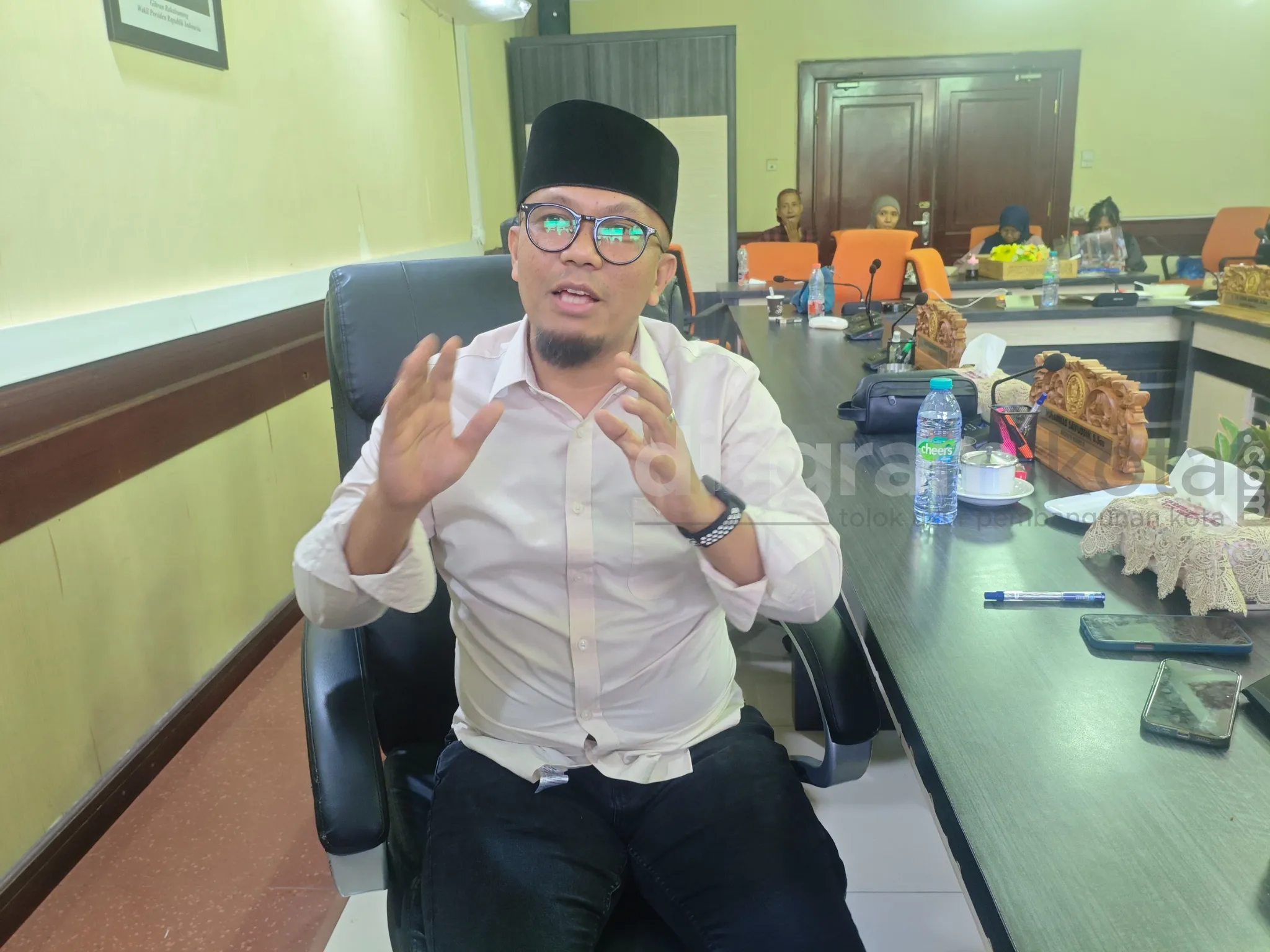 Raperda Hunian Layak Surabaya, Saifuddin: Warga Ngekos Kini Bisa Punya Alamat Hukum Resmi 1 Pansus Raperda hunian layak Surabaya Muhammad Saifuddin