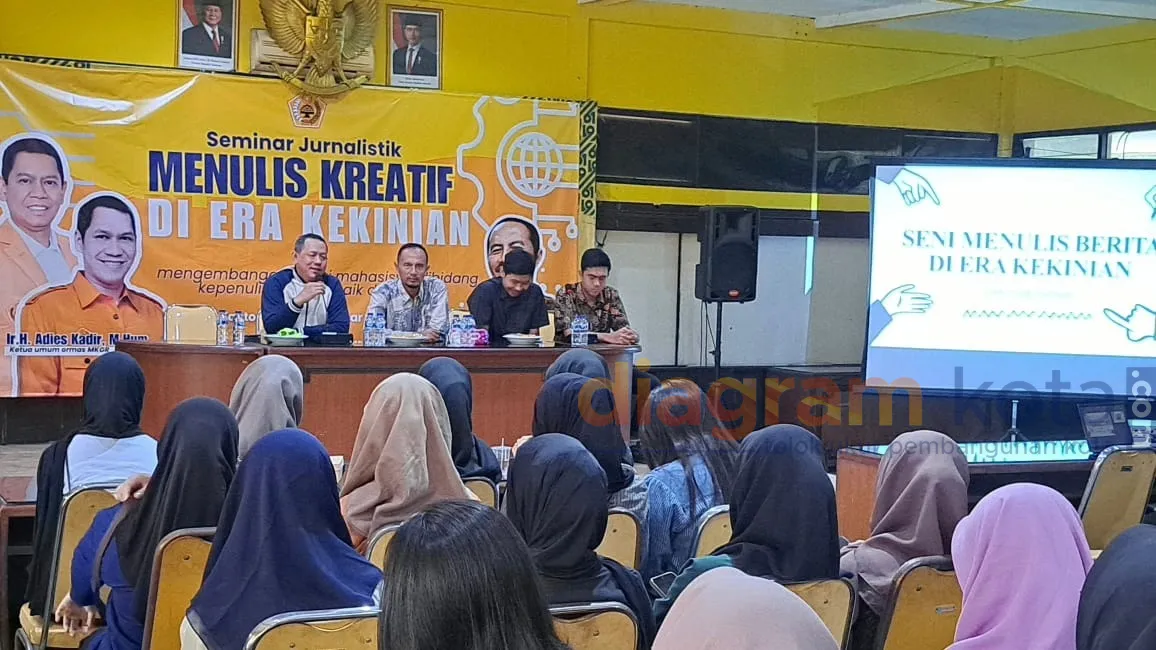 MKGR Surabaya Gelar Seminar Jurnalistik, Adies Kadir: Jadi Influencer yang Edukatif Bagi Masyarakat 1 MKGR Surabaya