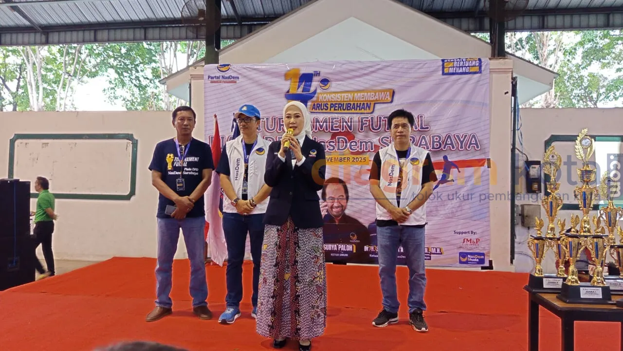 DPC Rungkut Juara Turnamen Futsal Piala DPD NasDem Surabaya 2025, Lita Mahfud Dorong Pembinaan Atlet Muda 1 Turnamen futsal piala DPD NasDem Surabaya