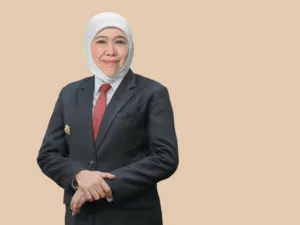 Khofifah Mengapresiasi Dedikasi Guru dalam Membentuk Prestasi Pendidikan