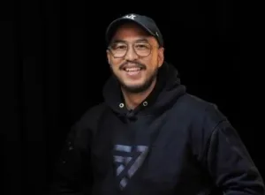 Profil Pandji Pragiwaksono, Komika yang Dihukum 50 Kerbau Akibat Candaan Adat Toraja, Kini Minta Maaf ke Publik