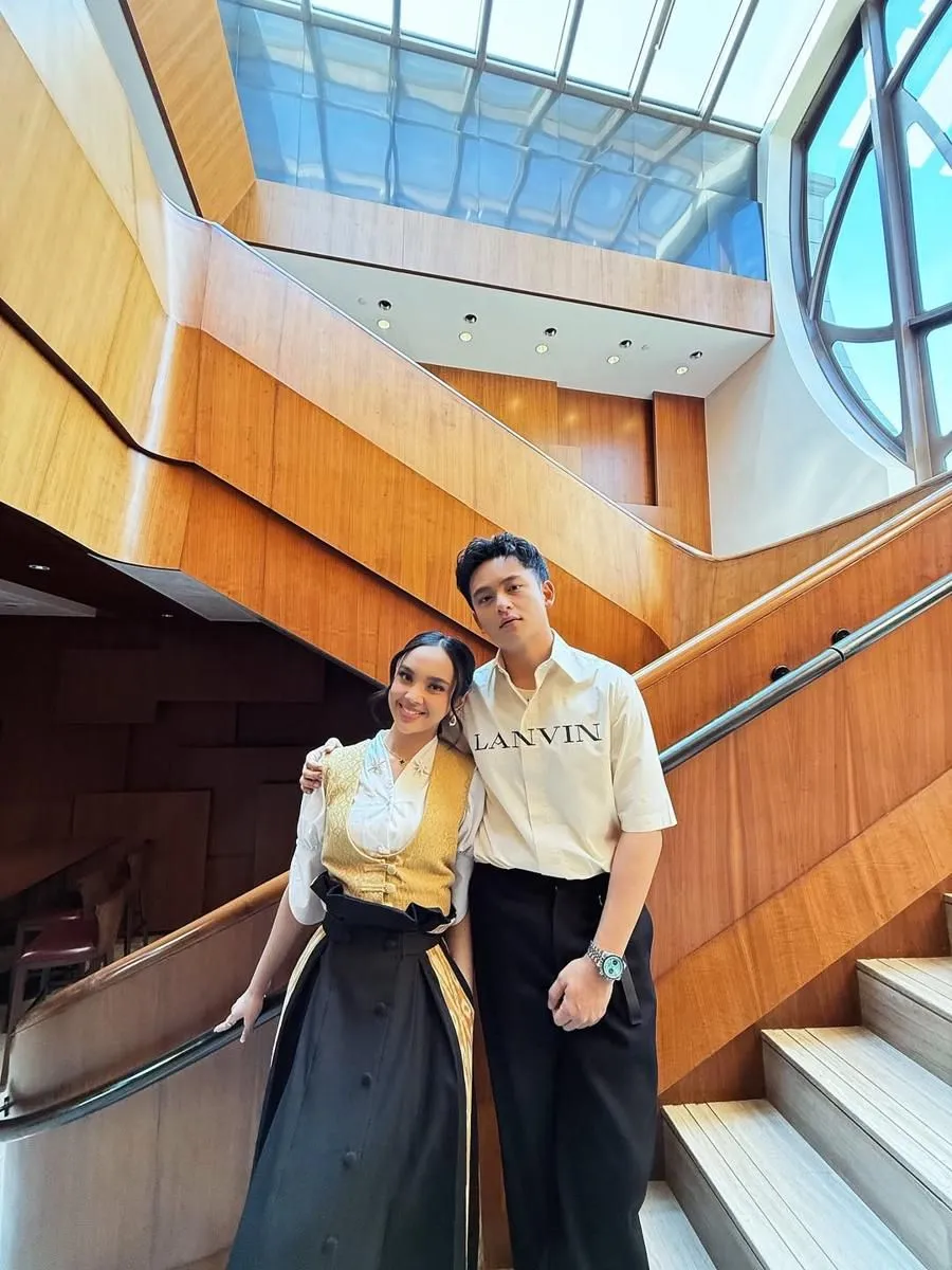 8 Potret Ulang Tahun Randy Martin di Shanghai, Bersama Lyodra!