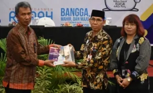 Pemprov Kalteng Dorong Penggunaan Bahasa Indonesia di Ruang Umum