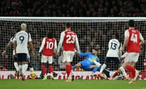 Hentikan Eze, Pemain Ini Jadi Pahlawan Tanpa Penghargaan Arsenal di Liga Inggris