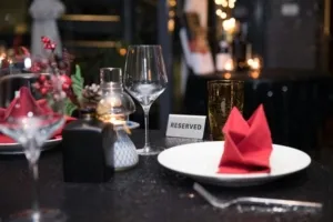 5 Restoran Romantis di Surabaya untuk Rayakan Natal Bersama Cinta atau Keluarga