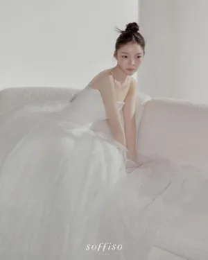 7 Potret Prewedding Park Jin Joo, Tampil Anggun dan Membuat Terpukau