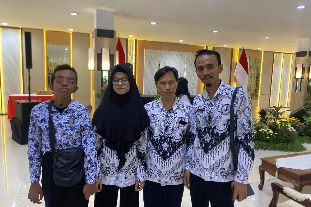 Guru SLB Surabaya Aktif Bantu Murid Cari Pekerjaan Layak